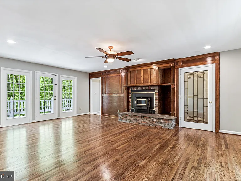 12203 Ashley Ct — Photo 6