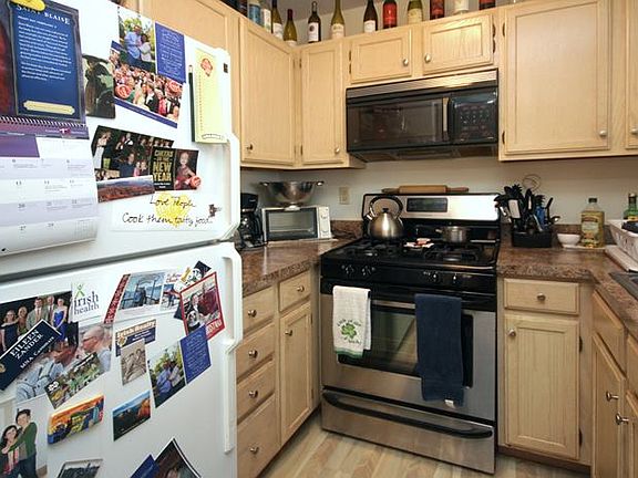 4th image of 1538 N Oakhill Dr #M2