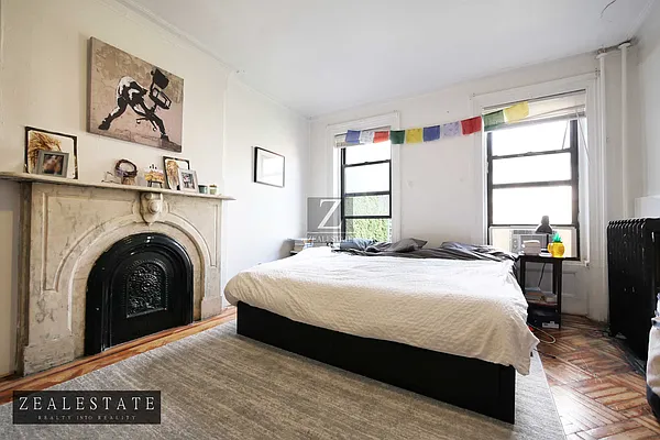 Rented by ZealEstate Group Inc | media 36