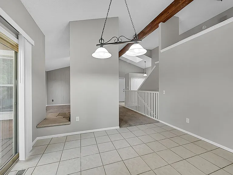 6940 Meadowwood Pl — Photo 8