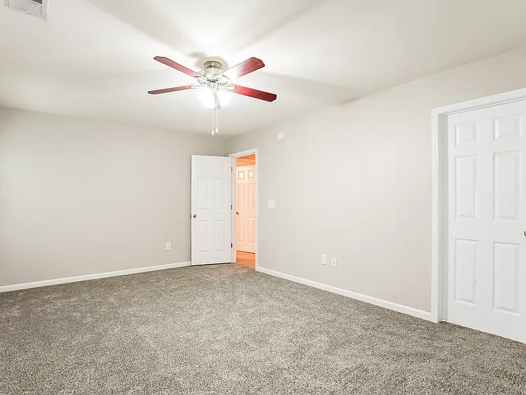708 Calavaras Ln — Photo 11