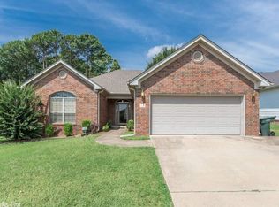72 Wedgeside Dr, Little Rock, AR 72210