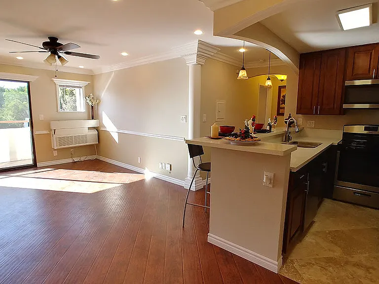 Carmel Heights Apts — Photo 28