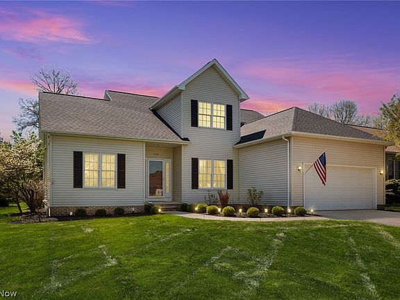 3rd image of 758 Southridge Rd