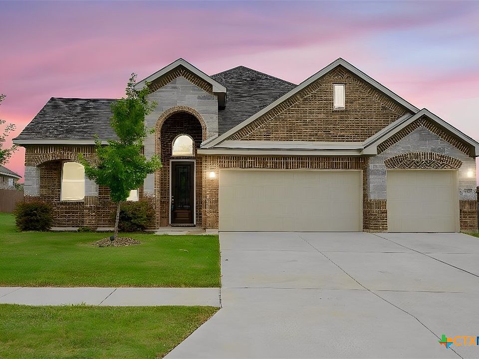 1st image of 8409 Ridge Crest Dr