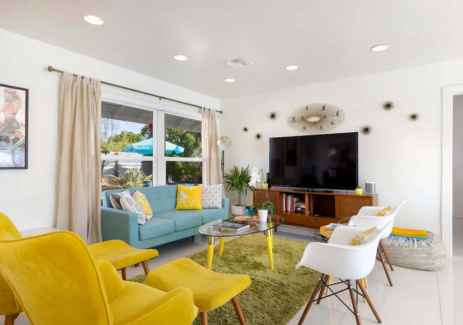 3BR Palm Springs Home, Pool & Hot Tub — Photo 2