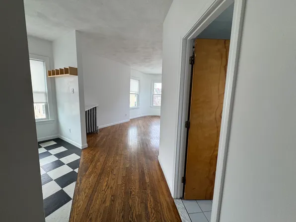 148 Oxford St, Somerville, MA