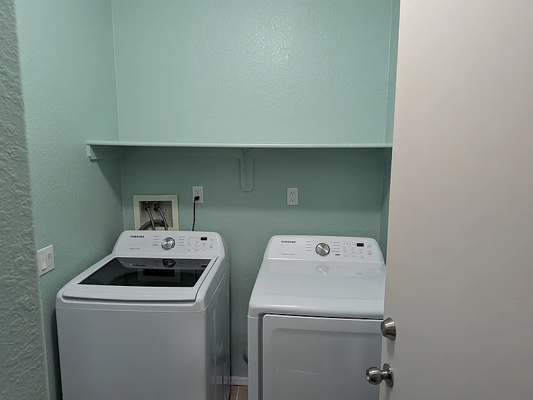 5389 S Royal Richmond Dr — Photo 15