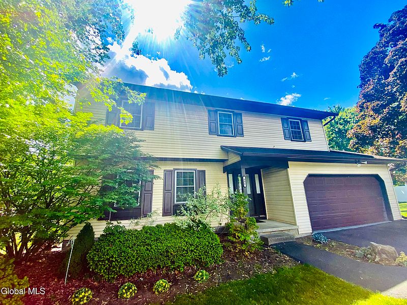 3rd image of 606 Tedesco Court