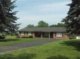 1489 Pluto Rd, Shady Spring, WV 25918