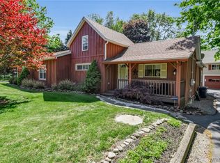 1713 Grover Rd, East Aurora, NY 14052