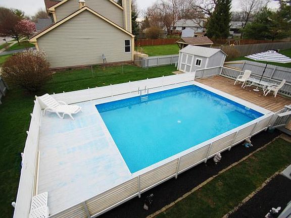 2nd image of 1368 Chenille Way