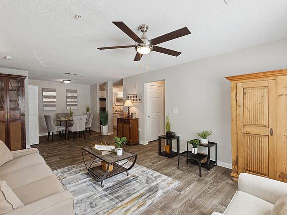 4th image of 6097 Memorial Dr #1024