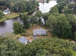9 Brookside Dr, Clinton, CT 06413