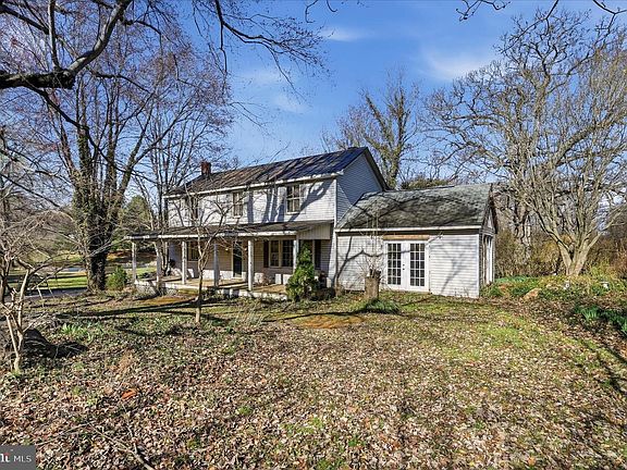 2nd image of 3863 Rectortown Rd