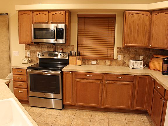 5th image of 1806 Ironwood Ave