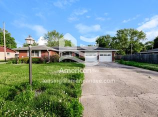 2323 E 39th St, Anderson, IN 46013