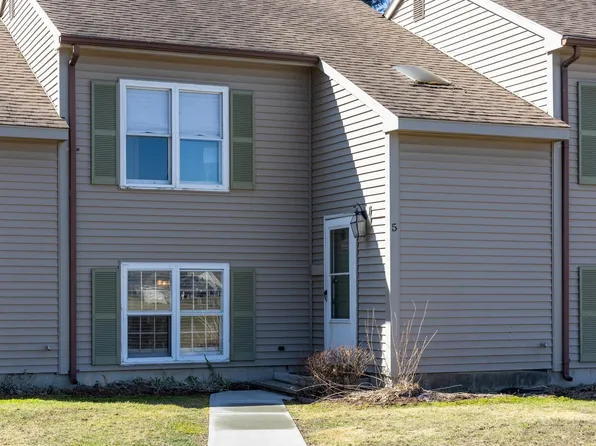 48 Chestnut Lane #5, Colchester, VT 05446