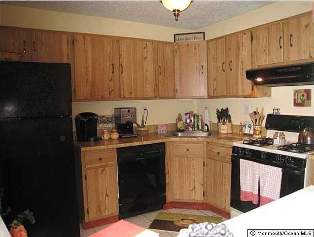 2nd image of 16 Sacramento Court #1