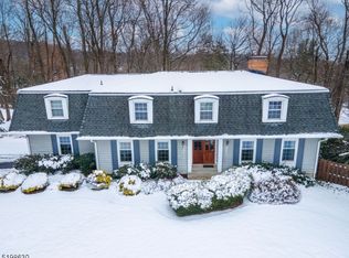 7 Rolling Hill Rd, Bernardsville, NJ 07924