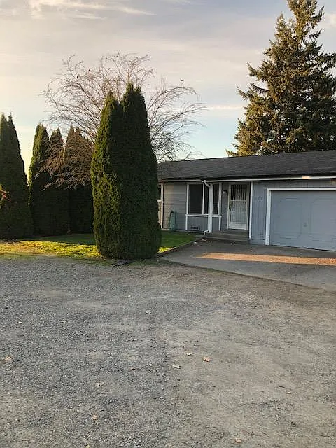 2 bed, 950 sqft, $2,175 — Photo 1