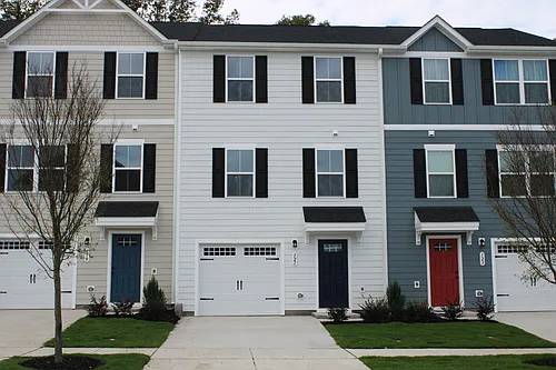 121 Equinox Ridge Ter Photo 1