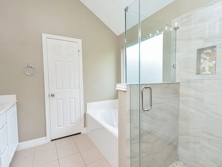 15975 Cottage Ivy Cir — Photo 25
