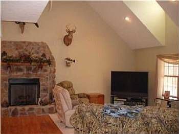2nd image of 5899 Charles Ct
