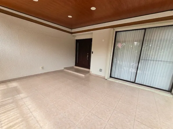 1664 SW 131 Place Cir E, Miami, FL 33175