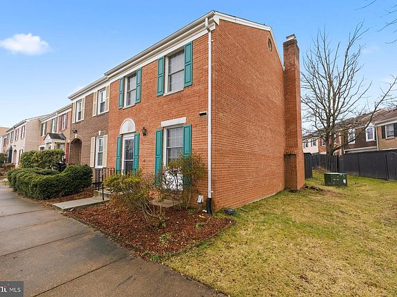 2nd image of 7233 Evanston Rd