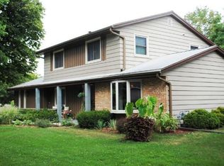 5703 Rochelle Dr, Greendale, WI 53129