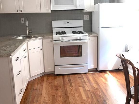 2nd image of 1517 Naudain St #2