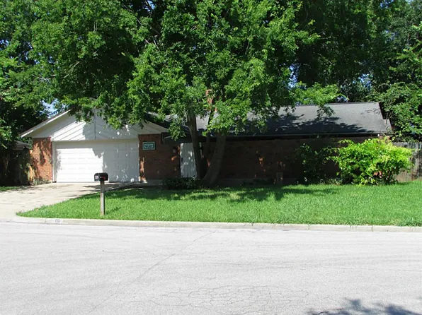 118 Timberline Dr, Huntsville, TX 77320