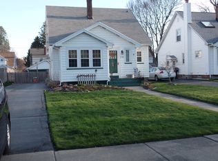 230 Seville Dr, Rochester, NY 14617