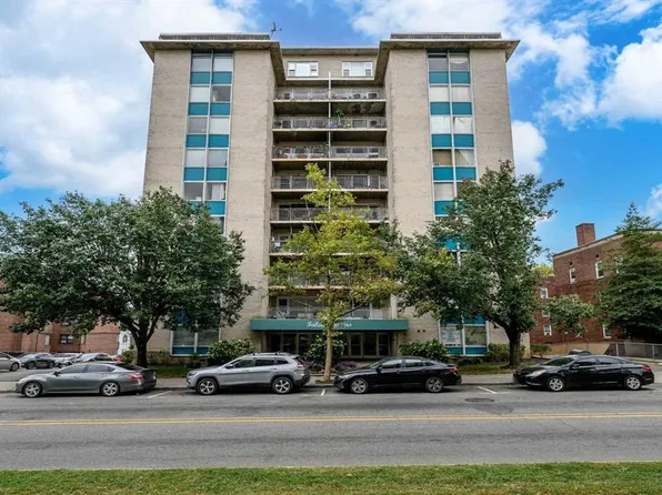 276 Prospect St APT 2B, East Orange, NJ 07017