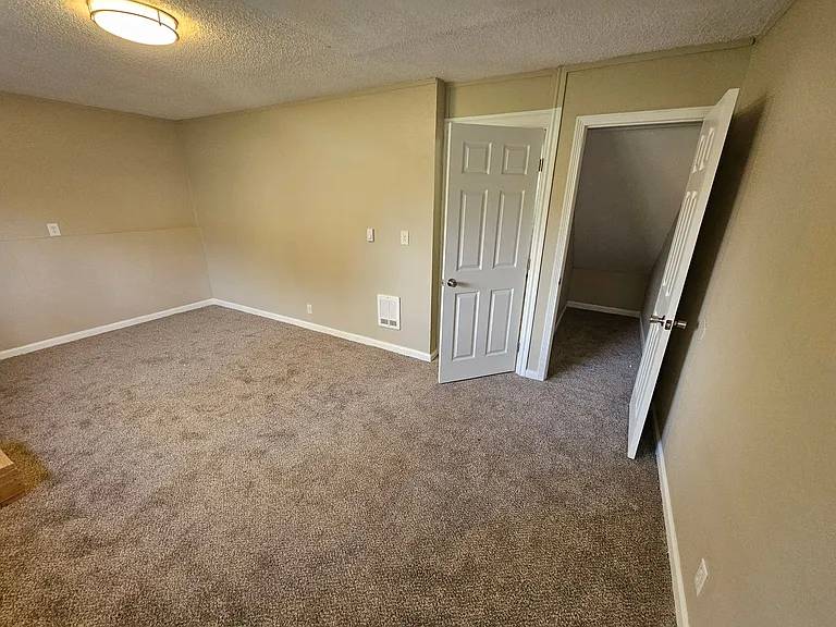 2535-2537 Wilark Dr NW — Photo 22