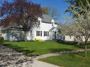 806 S Main St, Milbank, SD 57252