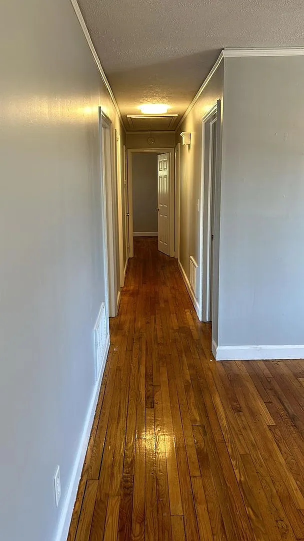 207 West Belvedere Rd, Greenville, SC — Photo 3