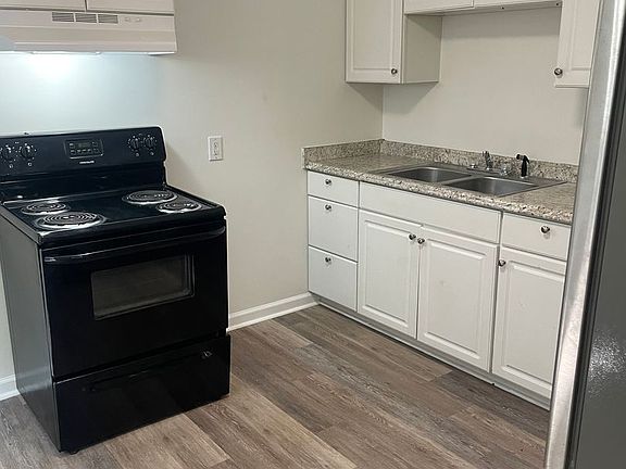 5th image of 1405 Bethlehem Ln