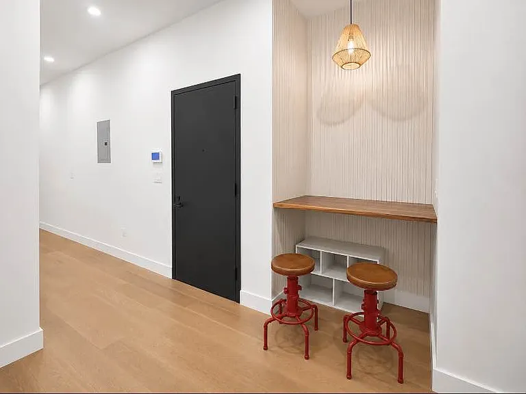 727 Knickerbocker Ave #3A — Photo 7