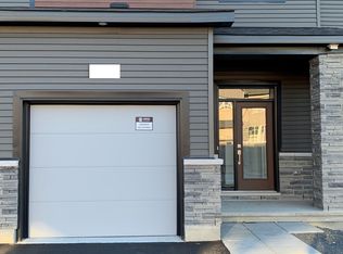 183 Chakra St, Ottawa, ON K2J 6Z3