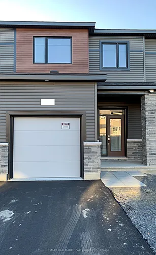 183 Chakra St W Photo 1