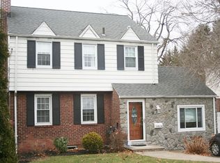 1068 Julia St, Teaneck, NJ