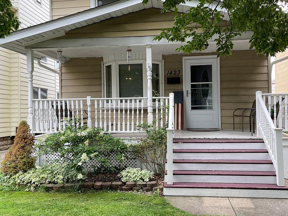 1st image of 1423 Maile Ave