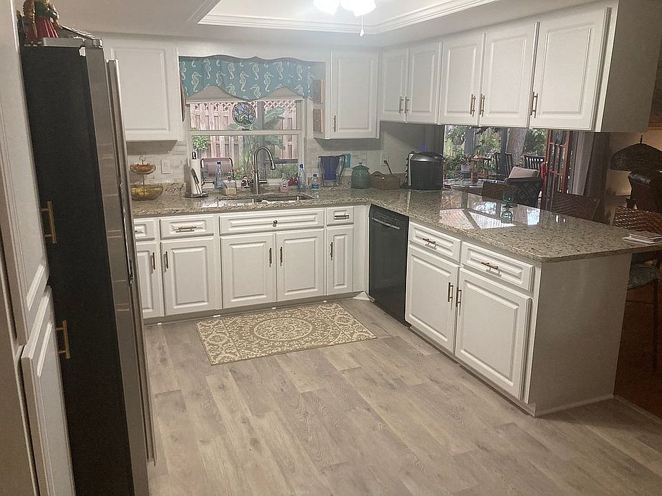 1st image of 1113 Sherbourne Way