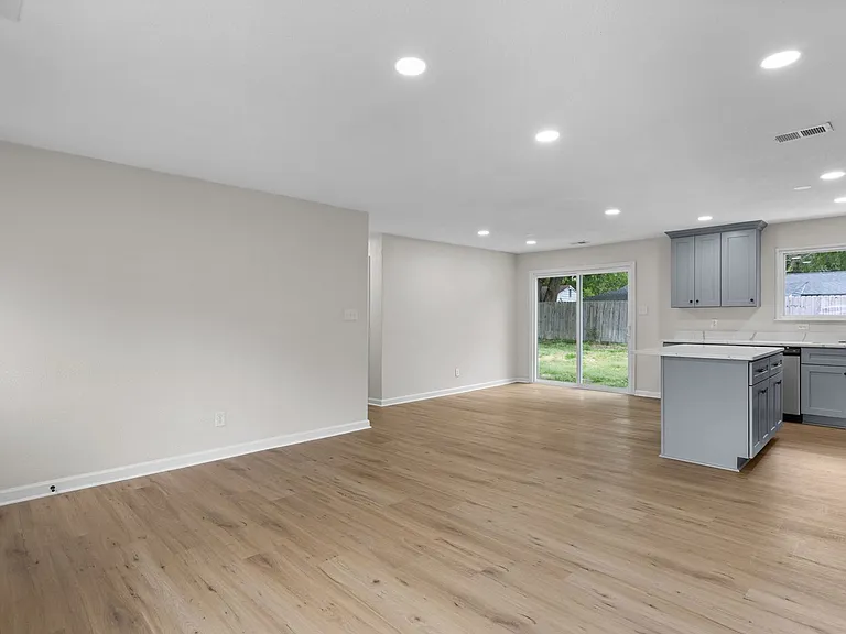 412 Lineberry Rd — Photo 12