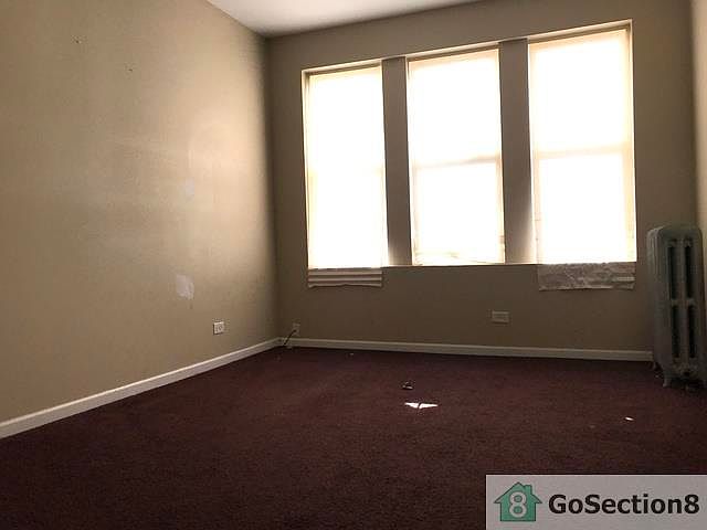 2nd image of 1852 S Central Park Ave #3R