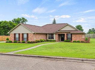 622 Highland Oaks St, Mount Vernon, TX 75457