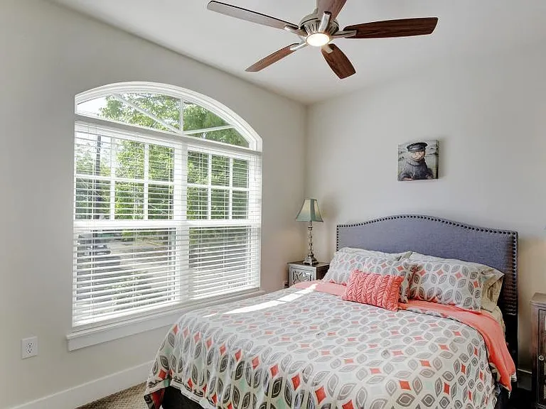 2910 Rio Grande St — Photo 15