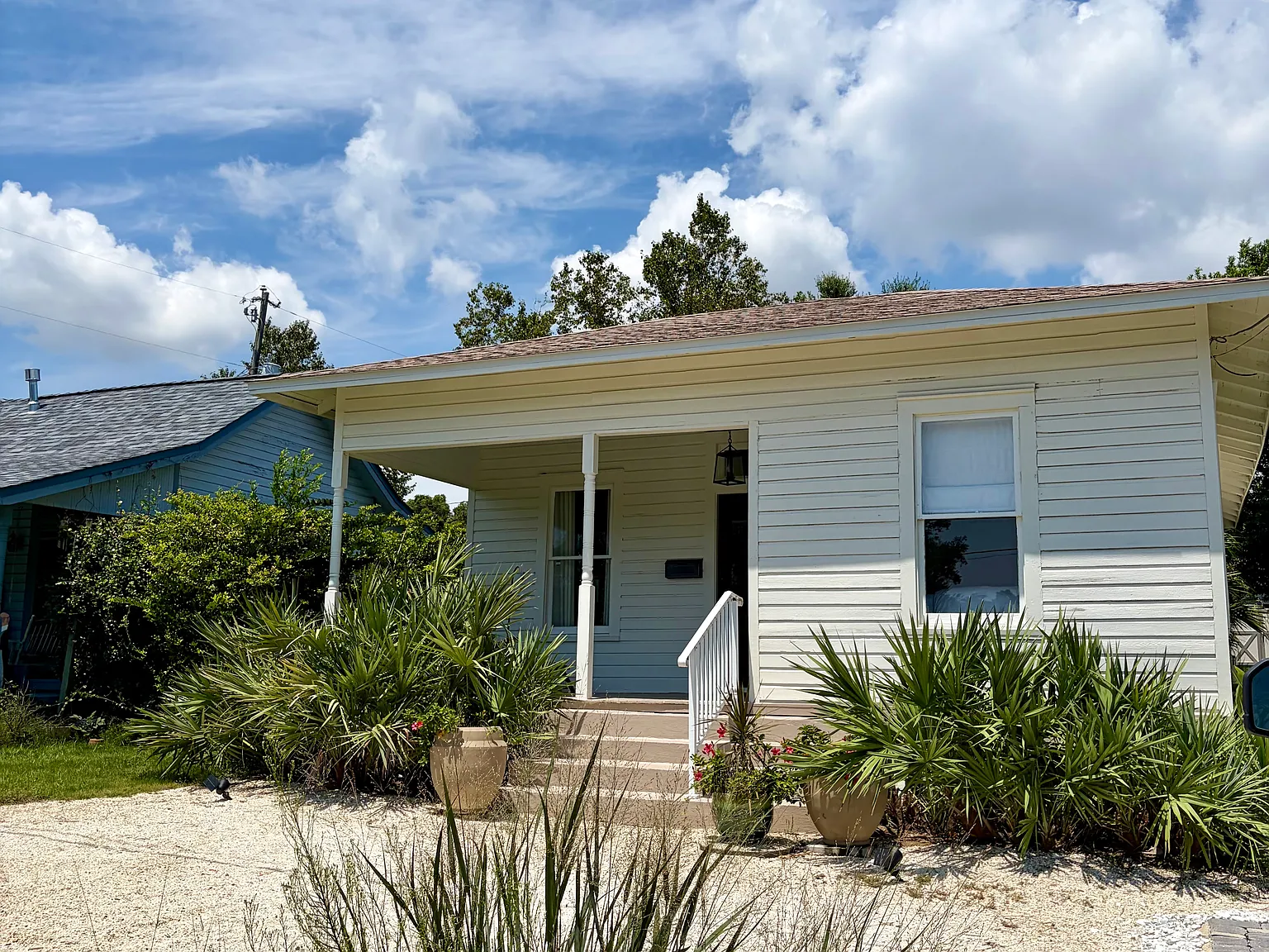 2 bed, 950 sqft, $2,300 — Photo 2